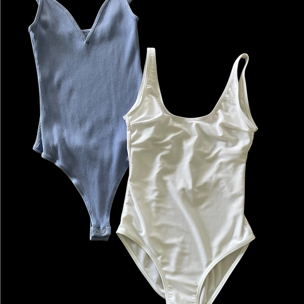 2 Bodysuits ME TO WE and PRETTY LITTLE THING - Blue and White - Picture 2 of 9